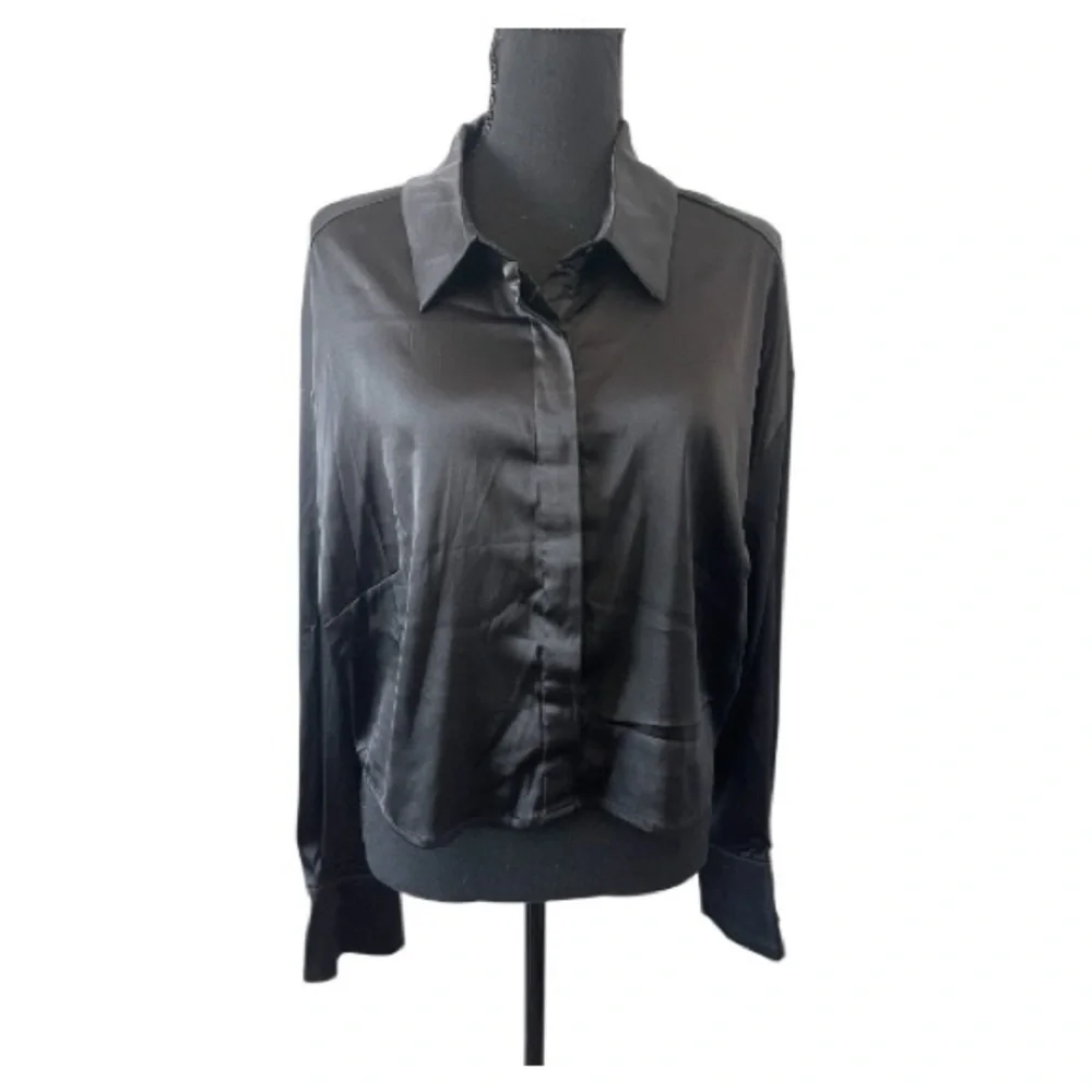 Walter Baker Satin Cropped Button-Down Blouse | Size XL l Poshmark - Picture 7 of 10